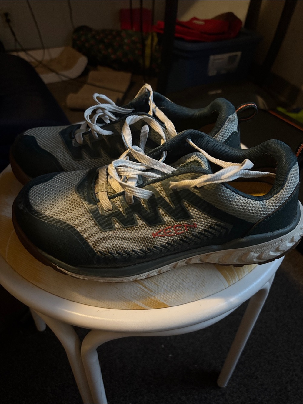 Keen Men's Gray and Dark Green Athletic Trail Shoes